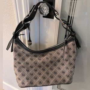Dooney & Bourke Signature Slouch Bag HC407